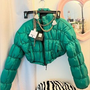 fashionnova jacket NWT. size XS.